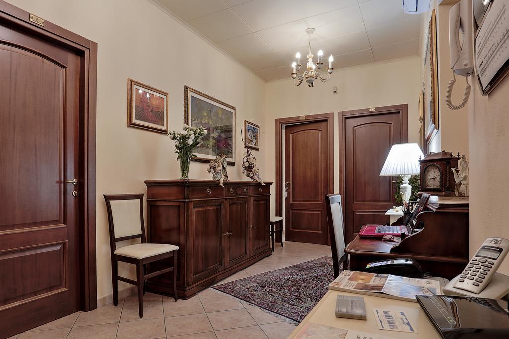 Chiaro Di Luna Viale Italia Sassari Exterior photo